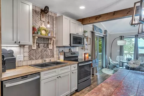 Kitchen - 6015 Smith Mountain Rd, Penhook, VA 24137 photo 3 of 3
