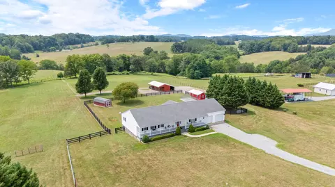 4755 Old Country Rd, Bedford, VA 24523