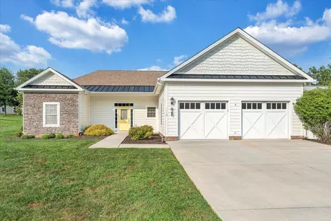 1119 Parkhall Rd, Huddleston, VA 24104
