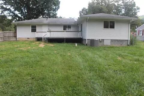 Exterior - 114 Cliffview Dr, Covington, VA 24426 photo 3 of 4