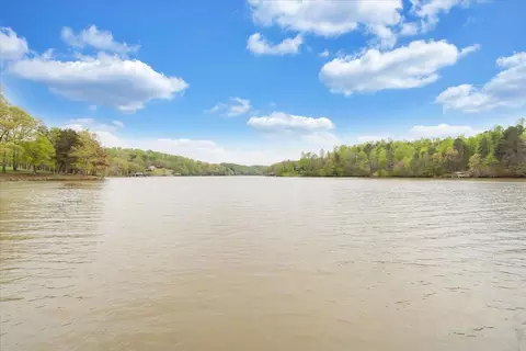 65 Ella Ct, Wirtz, VA 24184