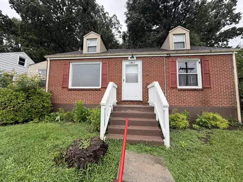 2822 Sweetbrier Ave SW, Roanoke, VA 24015