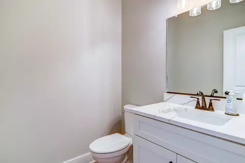 Bath - 1610 Wells Rd, Bedford, VA 24523 photo 1 of 8