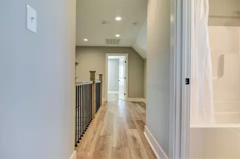 Entry Way - 1610 Wells Rd, Bedford, VA 24523 photo 10 of 10
