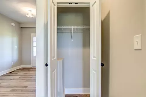 Entry Way - 1610 Wells Rd, Bedford, VA 24523 photo 3 of 10