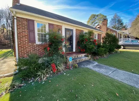 906 Brandon Ave SW, Roanoke, VA 24015