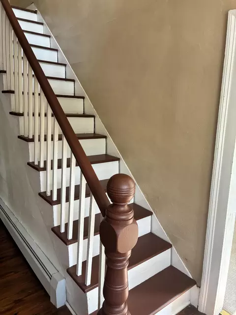 Entry Way - 334 Lowe St, Buchanan, VA 24066 photo 2 of 4