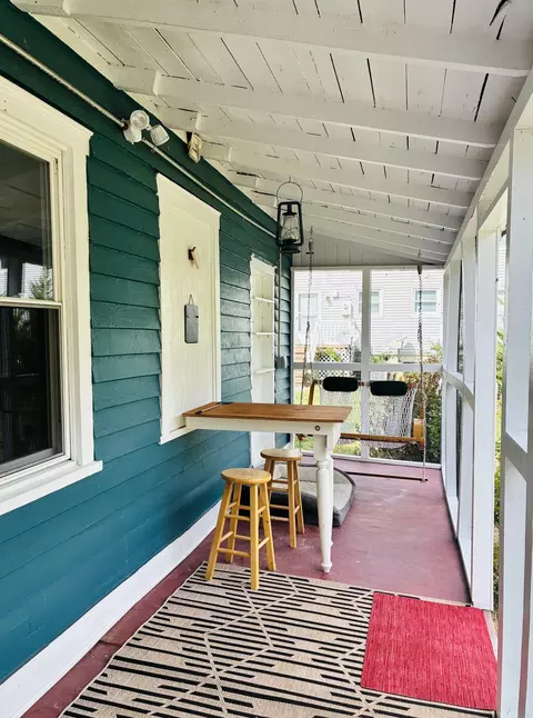 Exterior - 334 Lowe St, Buchanan, VA 24066 photo 5 of 7