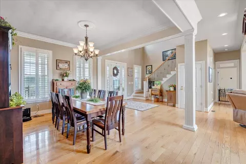 Dining - 544 Pico Rd, Buchanan, VA 24066 photo 4 of 10