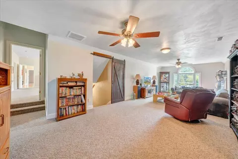 Entry Way - 544 Pico Rd, Buchanan, VA 24066 photo 10 of 14