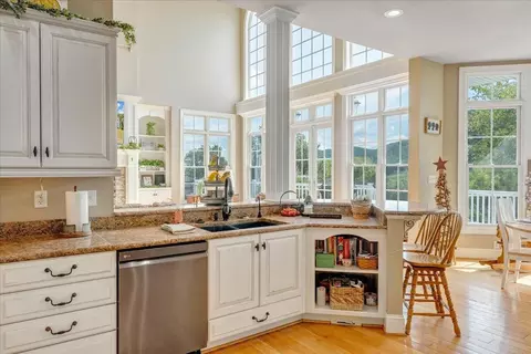 Kitchen - 544 Pico Rd, Buchanan, VA 24066 photo 8 of 13