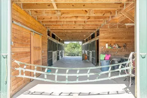 Entry Way - 544 Pico Rd, Buchanan, VA 24066 photo 14 of 14