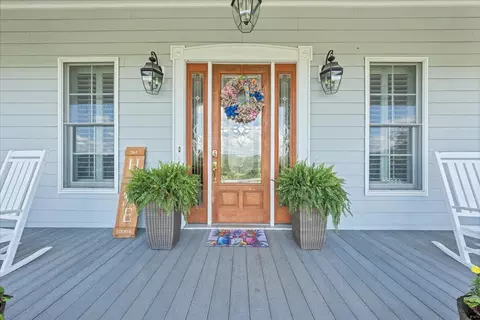 Exterior - 544 Pico Rd, Buchanan, VA 24066 photo 8 of 42