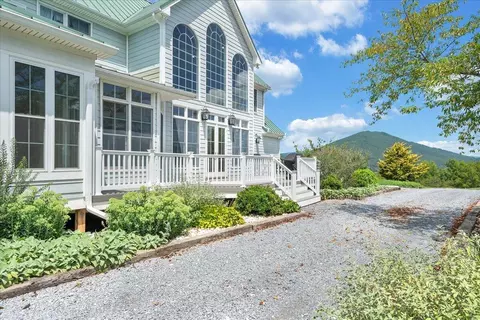 Exterior - 544 Pico Rd, Buchanan, VA 24066 photo 29 of 42