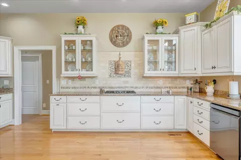 Kitchen - 544 Pico Rd, Buchanan, VA 24066 photo 5 of 13