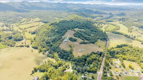 View/Area - 544 Pico Rd, Buchanan, VA 24066 photo 7 of 9