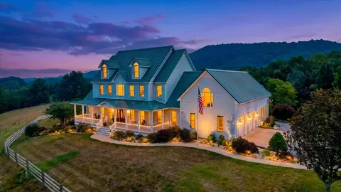 Exterior - 544 Pico Rd, Buchanan, VA 24066 photo 2 of 42