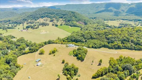View/Area - 544 Pico Rd, Buchanan, VA 24066 photo 1 of 9
