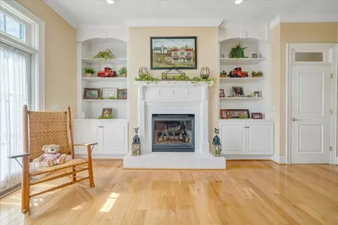 Living - 544 Pico Rd, Buchanan, VA 24066 photo 10 of 12