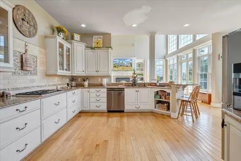 Kitchen - 544 Pico Rd, Buchanan, VA 24066 photo 7 of 13