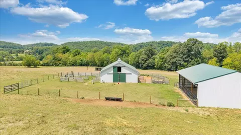 Exterior - 544 Pico Rd, Buchanan, VA 24066 photo 34 of 42