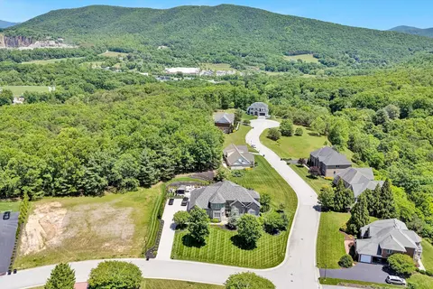 3846 Eagle Crest Dr, Roanoke, VA 24018 photo 82