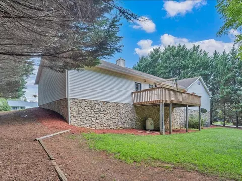 Exterior - 446 Ellsworth Ct, Ridgeway, VA 24148 photo 7 of 11
