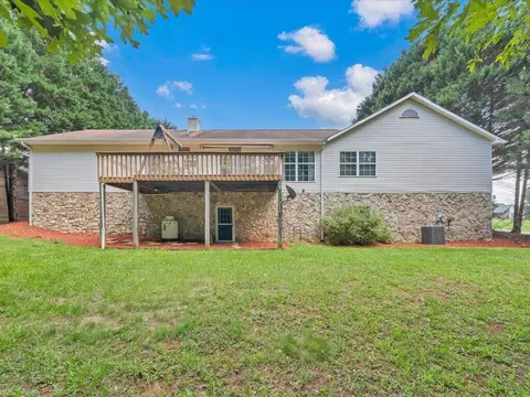 Exterior - 446 Ellsworth Ct, Ridgeway, VA 24148 photo 8 of 11