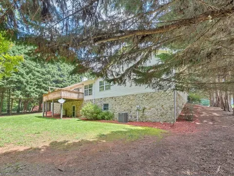 Exterior - 446 Ellsworth Ct, Ridgeway, VA 24148 photo 9 of 11
