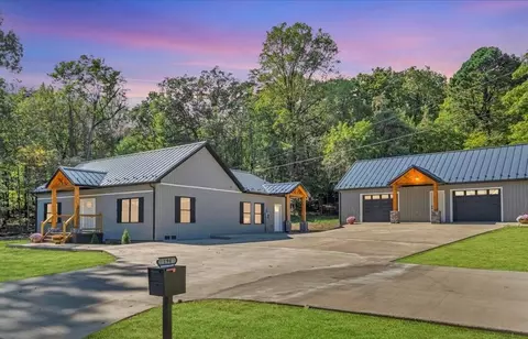 194 Rainbow Forest Dr, Troutville, VA 24175