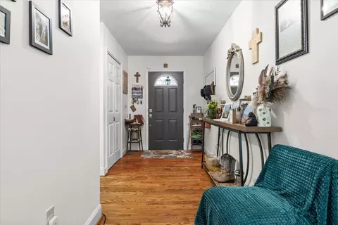 Entry Way - 98 Shanleys Loop, Ferrum, VA 24088 photo 2 of 4