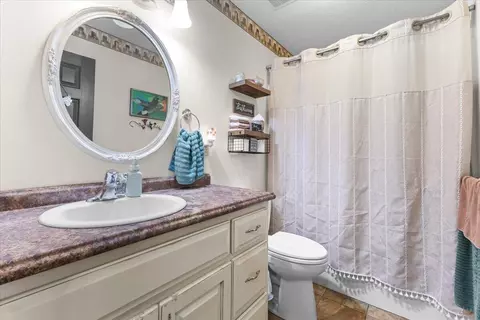Bath - 98 Shanleys Loop, Ferrum, VA 24088 photo 3 of 5