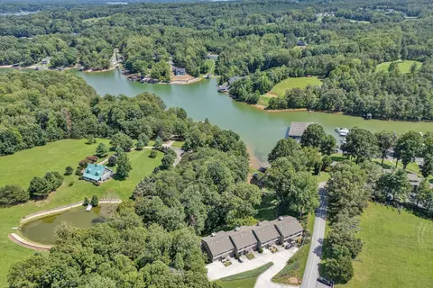 219 Shoreline Marina Cir #123, Moneta, VA 24121