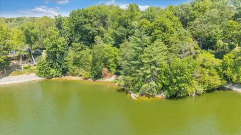 6325 Horseshoe Bend Rd, Goodview, VA 24095 photo 5