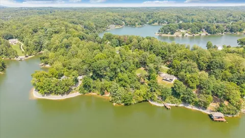 6325 Horseshoe Bend Rd, Goodview, VA 24095 photo 3