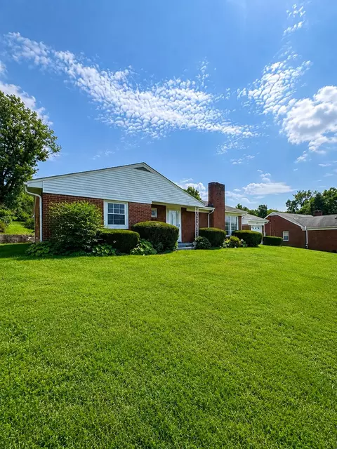 Exterior - 449 E Madison St, Covington, VA 24426 photo 2 of 9