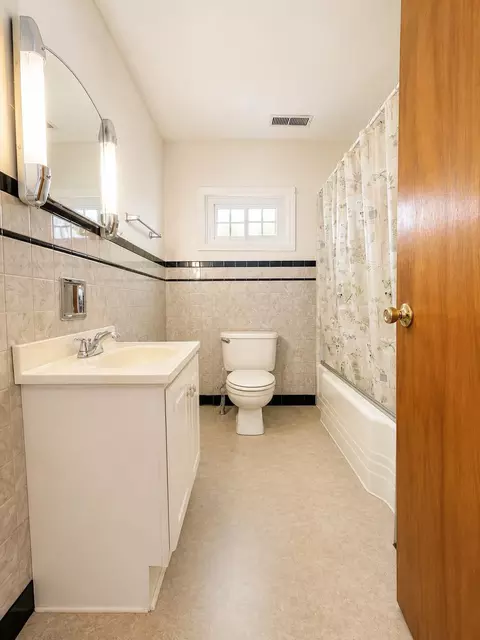 Bath - 449 E Madison St, Covington, VA 24426 photo 1 of 1