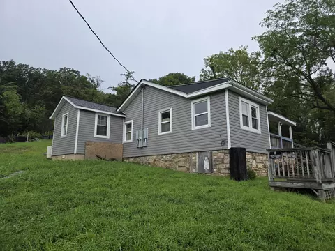 6827 Blacksburg Rd, Catawba, VA 24070