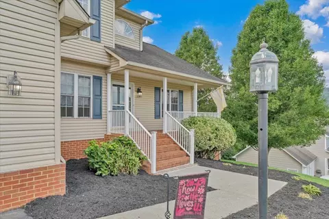 Exterior - 59 Eagle Rdg, Roanoke, VA 24012 photo 3 of 10