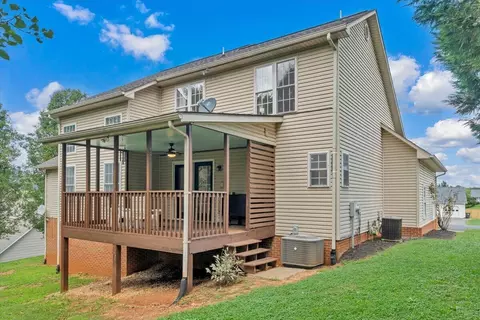 Exterior - 59 Eagle Rdg, Roanoke, VA 24012 photo 7 of 10