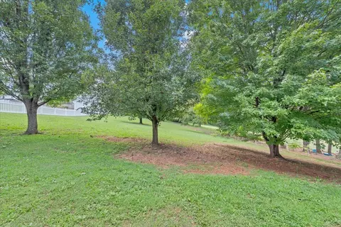 Exterior - 59 Eagle Rdg, Roanoke, VA 24012 photo 7 of 11