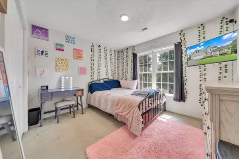 Bedroom - 59 Eagle Rdg, Roanoke, VA 24012 photo 5 of 5