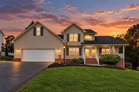 Exterior - 59 Eagle Rdg, Roanoke, VA 24012 photo 11 of 11