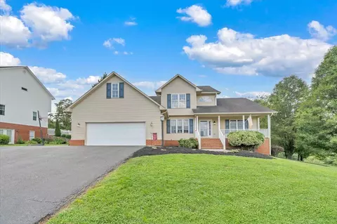 Exterior - 59 Eagle Rdg, Roanoke, VA 24012 photo 10 of 11