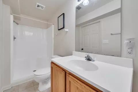 Bath - 59 Eagle Rdg, Roanoke, VA 24012 photo 6 of 7
