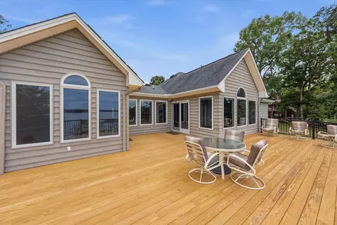 Exterior - 121 Penhook Pt, Penhook, VA 24137 photo 5 of 9