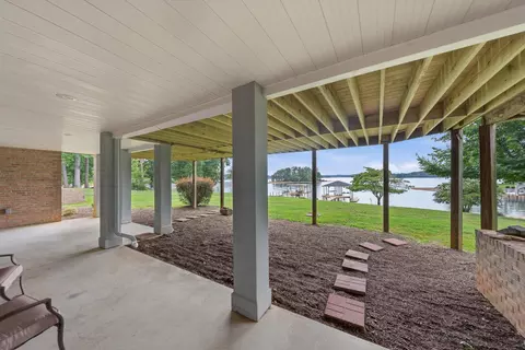 Exterior - 121 Penhook Pt, Penhook, VA 24137 photo 7 of 9