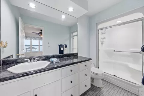 Bath - 121 Penhook Pt, Penhook, VA 24137 photo 6 of 7