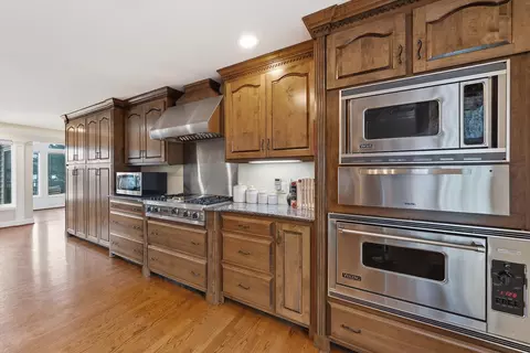 Kitchen - 121 Penhook Pt, Penhook, VA 24137 photo 2 of 4