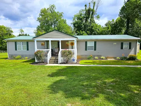 88 Angel Ct, New Castle, VA 24127
